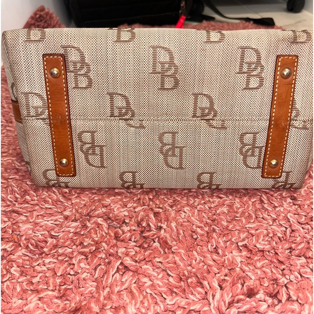Dooney and Bourke Tulip Tassel Tote Handbag - vintage - big logos - Picture 4 of 13